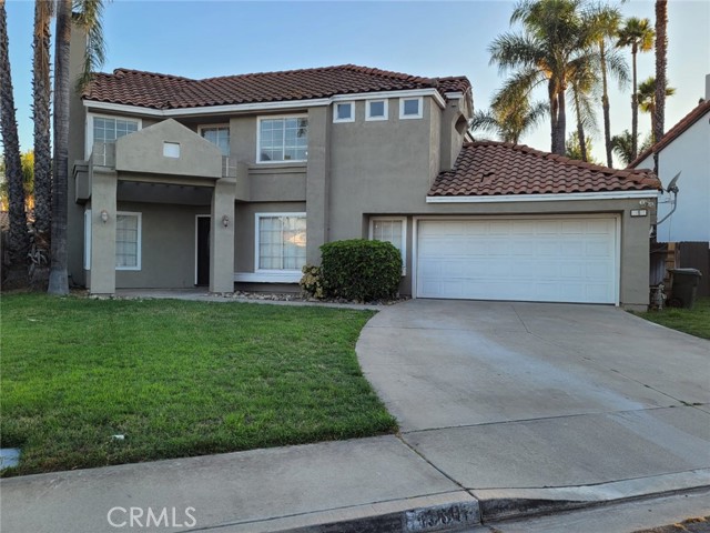 13611 Amanda Street, Fontana CA: https://media.crmls.org/medias/e8d78417-8902-4cb5-84d7-1e2a16619cc1.jpg