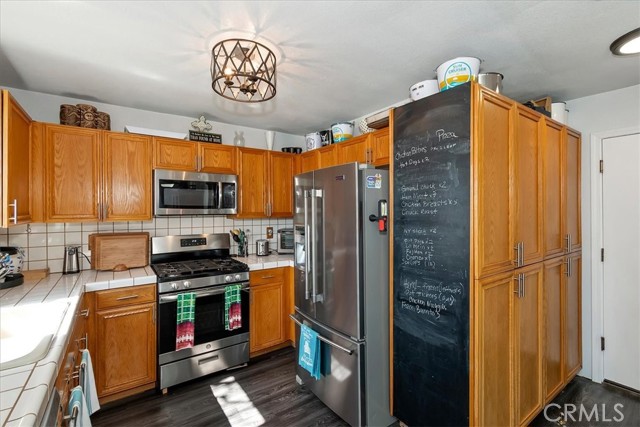 Detail Gallery Image 14 of 73 For 1211 Yosemite, Lake Arrowhead,  CA 92352 - 4 Beds | 3/1 Baths