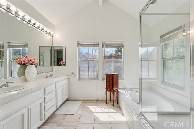 Detail Gallery Image 30 of 36 For 1 Longbourn Aisle, Irvine,  CA 92603 - 3 Beds | 2/1 Baths