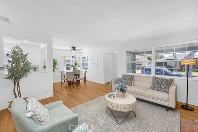 Image 12 of 66 For 6103 Pimenta Avenue