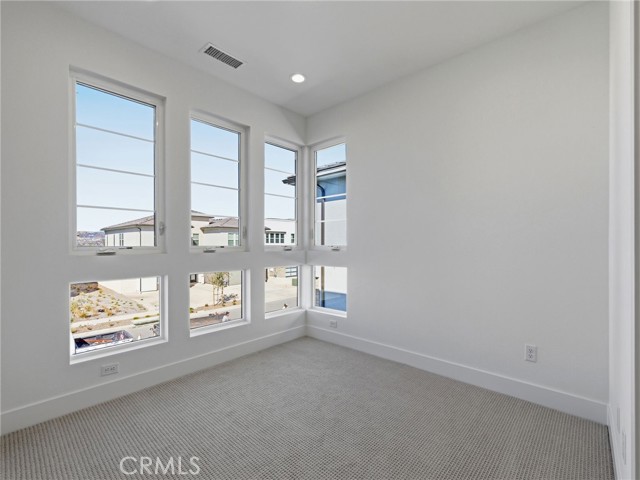 27627 Juniper Lane, Valencia CA: https://media.crmls.org/medias/e8daf45c-fcba-462a-8ac8-938443f37610.jpg
