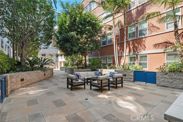 Detail Gallery Image 25 of 39 For 300 E 4th St #205,  Long Beach,  CA 90802 - 2 Beds | 2 Baths