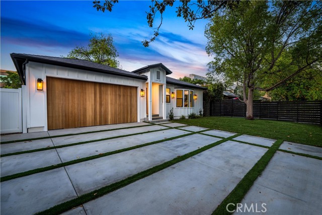 15477 Dickens Street photo 2