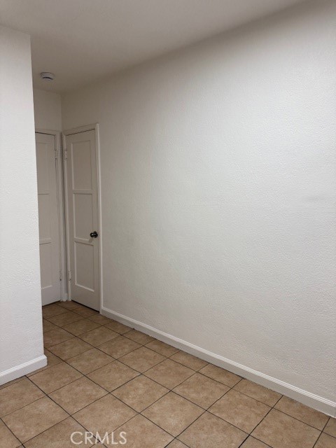 https://media.crmls.org/medias/e8dbbe22-a6e7-465d-bcc5-464110e3c2fb.jpg?preset=X-Large