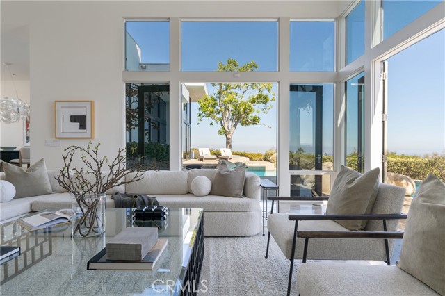 Detail Gallery Image 2 of 27 For 1436 Summitridge Dr, Beverly Hills,  CA 90210 - 4 Beds | 5/1 Baths