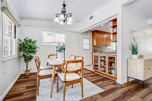 Detail Gallery Image 13 of 30 For 5102 W Carson St, Torrance,  CA 90503 - 3 Beds | 2 Baths