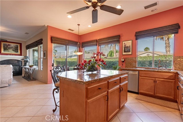 Detail Gallery Image 11 of 66 For 60083 Prickly Pear, La Quinta,  CA 92253 - 4 Beds | 4 Baths