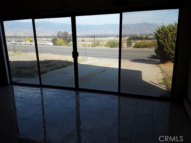 Detail Gallery Image 2 of 7 For 818 Terrace, San Bernardino,  CA 92410 - 3 Beds | 2 Baths