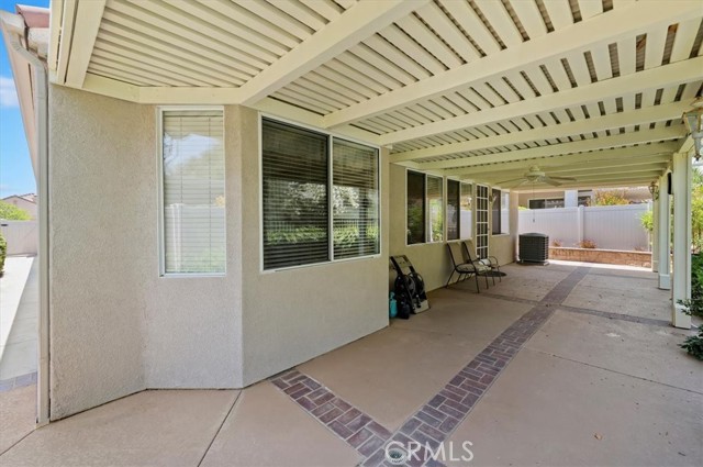 23810 Via Barletta, Murrieta CA: https://media.crmls.org/medias/e8dd8972-4610-4162-b5e5-77e01a4e1a61.jpg