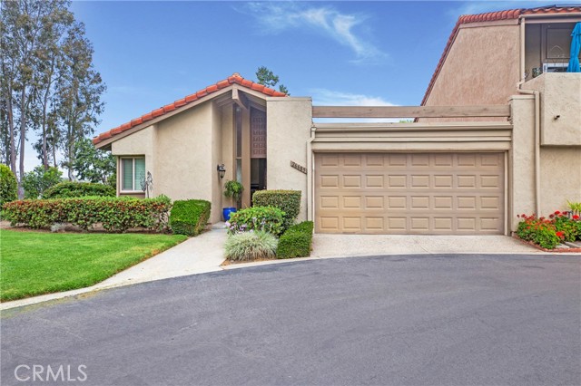 26685 Dulcinea, Mission Viejo CA: https://media.crmls.org/medias/e8de3def-c321-4e33-9621-38a269b0e75c.jpg