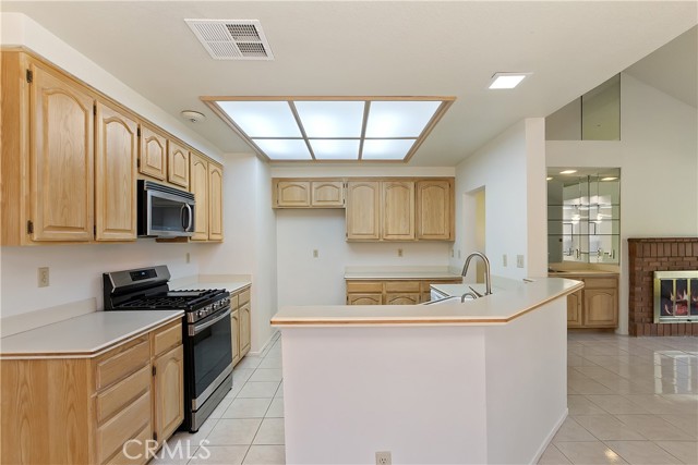 45355 Mesa, Indian Wells CA: https://media.crmls.org/medias/e8de86b1-35cc-45ba-a58a-114aae7978ef.jpg