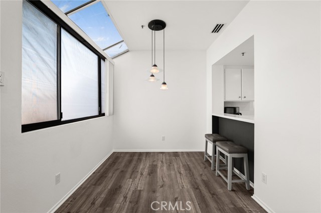 Detail Gallery Image 7 of 33 For 17722 Sergio, Huntington Beach,  CA 92647 - 2 Beds | 2 Baths