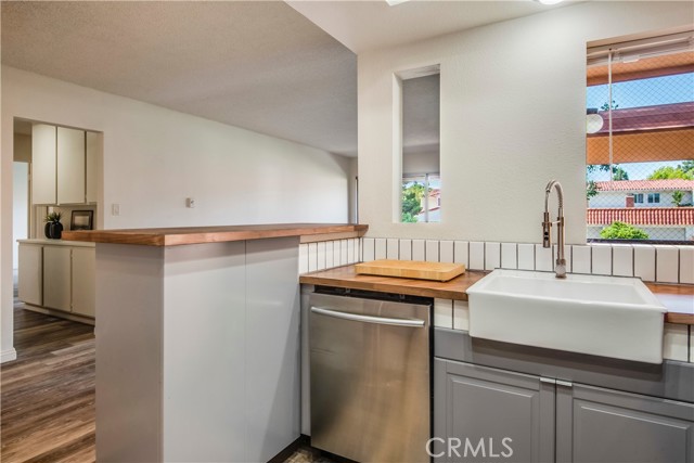 Detail Gallery Image 10 of 24 For 5937 Armaga Spring Rd #O,  Rancho Palos Verdes,  CA 90275 - 2 Beds | 2 Baths