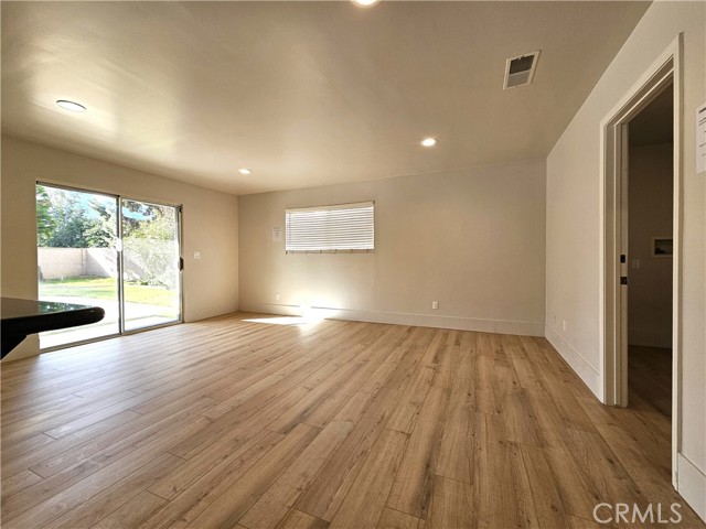 Detail Gallery Image 23 of 37 For 17530 Tuba St, Northridge,  CA 91325 - 4 Beds | 2/1 Baths