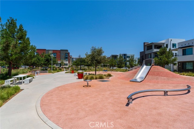 1100 Epic, Irvine CA: https://media.crmls.org/medias/e8e0114e-2c7a-4e42-8a50-df53001595bc.jpg