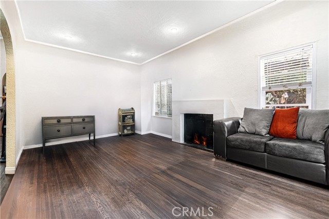 Detail Gallery Image 4 of 42 For 16330 S Caress Ave, Compton,  CA 90221 - 3 Beds | 2 Baths