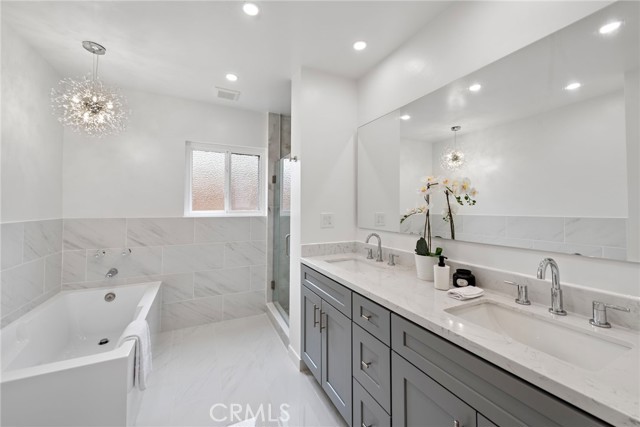 8 Clipper Road, Rancho Palos Verdes CA: https://media.crmls.org/medias/e8e12a14-cb8e-4c18-81cc-3efca78886b6.jpg