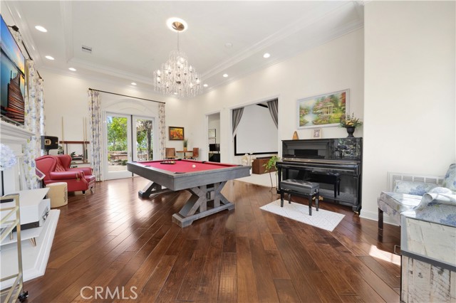 Image 17 of 75 For 1147 Sandra  