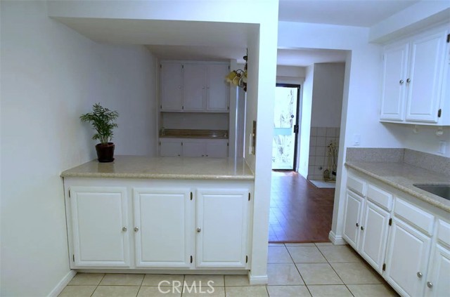 Detail Gallery Image 10 of 26 For 15325 Magnolia #102,  Sherman Oaks,  CA 91403 - 2 Beds | 2 Baths