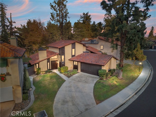 Detail Gallery Image 1 of 46 For 4157 Pinewood Lake Dr, Bakersfield,  CA 93309 - 3 Beds | 2/1 Baths