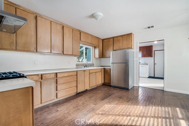 Detail Gallery Image 9 of 28 For 230 N D, Lompoc,  CA 93436 - 3 Beds | 2 Baths