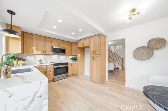 Detail Gallery Image 20 of 58 For 22706 Wood Lake Ln, Lake Forest,  CA 92630 - 3 Beds | 3 Baths