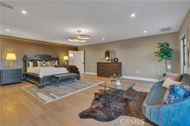 1812 Linda Vista Avenue, Pasadena CA: https://media.crmls.org/medias/e8e5aedd-7c0e-42e6-9eec-06d647730462.jpg