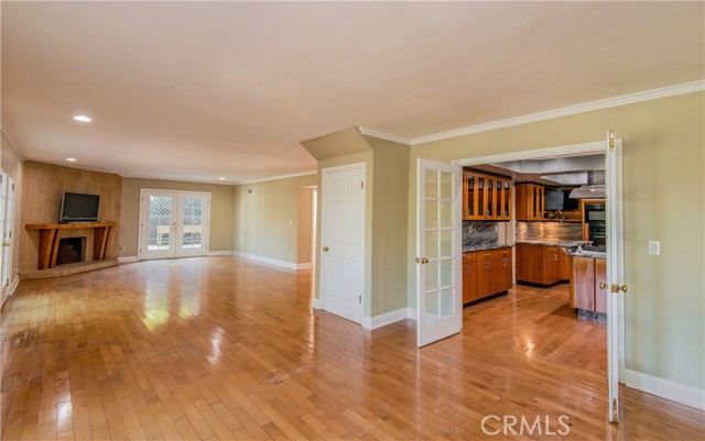 Detail Gallery Image 11 of 14 For 4602 Hurford Ter, Encino,  CA 91436 - 4 Beds | 3 Baths