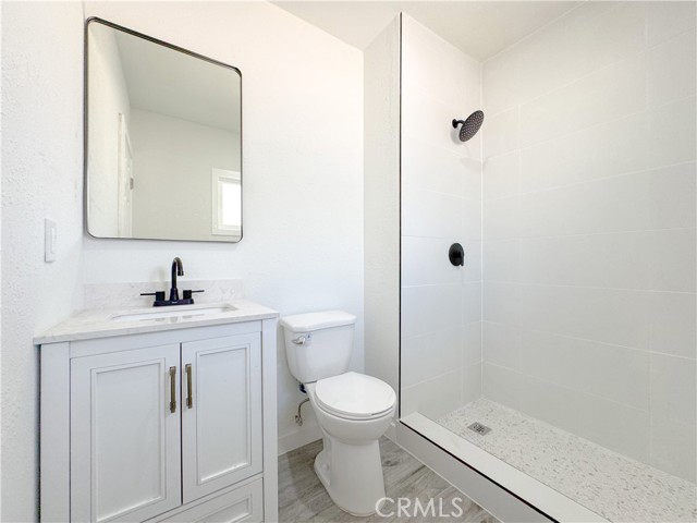 127 E 65th Street, Los Angeles CA: https://media.crmls.org/medias/e8e5b2b3-670e-419e-a053-b496db37267e.jpg