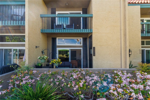 Detail Gallery Image 5 of 56 For 1016 Palo Verde, Long Beach,  CA 90815 - 2 Beds | 2/1 Baths