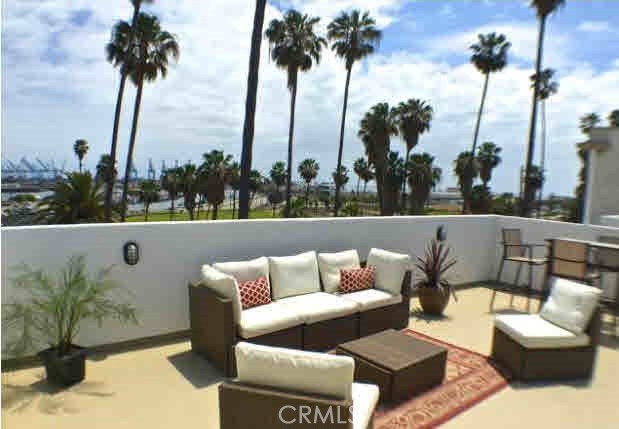 1431 Beacon, Los Angeles CA: https://media.crmls.org/medias/e8e6166f-23a2-4902-80c5-20b95365a182.jpg