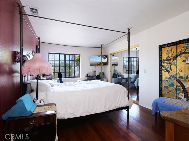 1569 W 218th Street, Torrance CA: https://media.crmls.org/medias/e8e656ab-c169-43fc-8a2a-049406a820d4.jpg