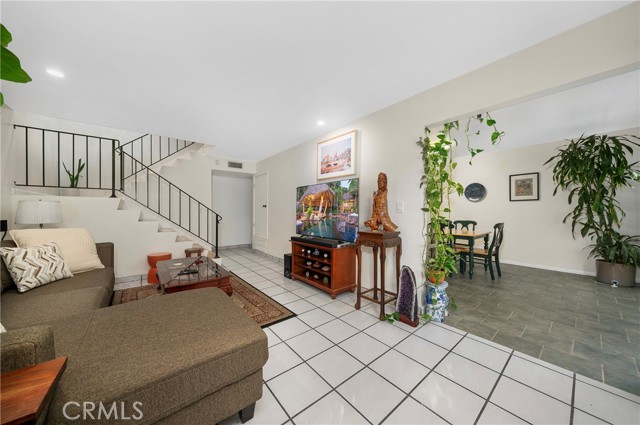 Detail Gallery Image 3 of 29 For 1318 E Fairgrove Ave, West Covina,  CA 91792 - 3 Beds | 2 Baths