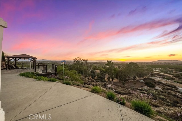 40115 Via Cordova, Temecula CA: https://media.crmls.org/medias/e8e73245-3515-4f29-8948-4ebb222ba107.jpg