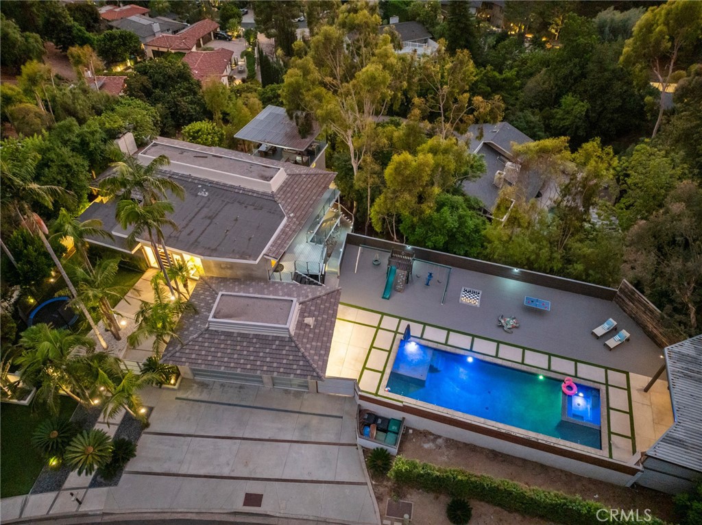 10255 Overhill Drive