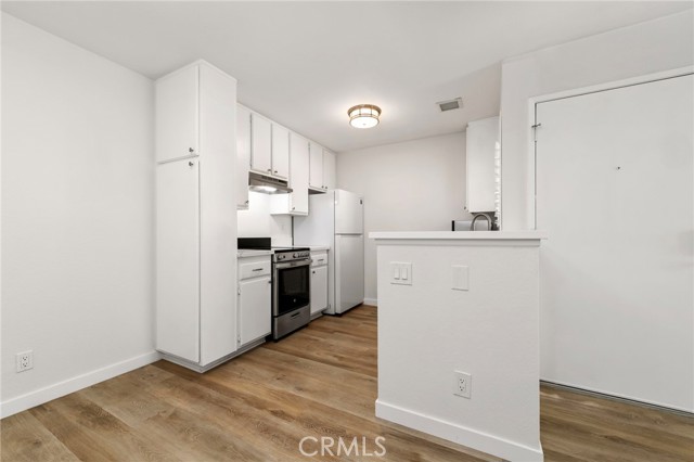 Detail Gallery Image 6 of 36 For 26176 Sanz #C,  Mission Viejo,  CA 92691 - 1 Beds | 1 Baths