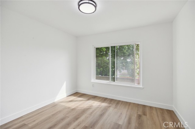 Detail Gallery Image 13 of 19 For 1326 via Del Rio, Corona,  CA 92882 - 3 Beds | 1/1 Baths