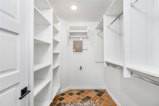 24743 Vantage Point Terrace, Malibu CA: https://media.crmls.org/medias/e8e8c09c-d470-4c64-981e-3c2c66fc251a.jpg