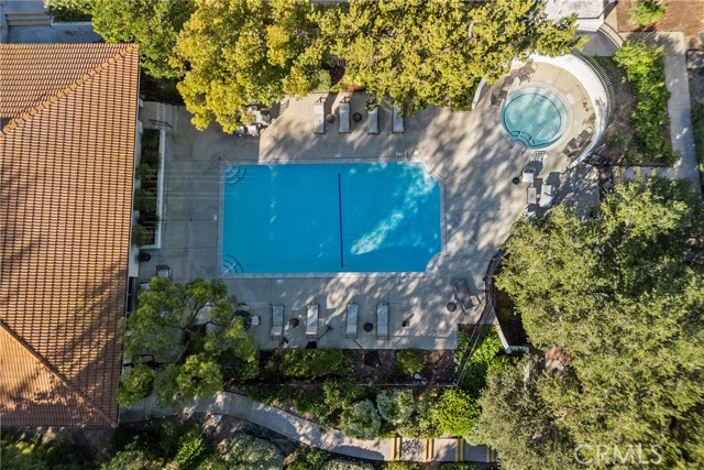 Detail Gallery Image 31 of 43 For 23675 Park Capri #24,  Calabasas,  CA 91302 - 2 Beds | 2 Baths