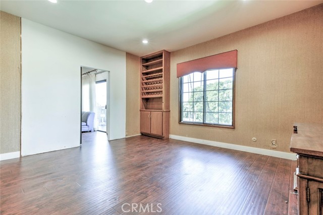 Detail Gallery Image 20 of 39 For 17522 Sherman Way #202,  Van Nuys,  CA 91406 - 2 Beds | 3 Baths