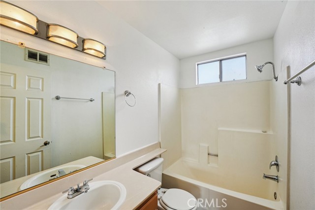 Detail Gallery Image 19 of 25 For 1742 S Mountain Ave #E,  Ontario,  CA 91762 - 2 Beds | 2 Baths