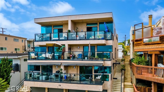 Detail Gallery Image 2 of 41 For 174 Cliff Dr #F,  Laguna Beach,  CA 92651 - 2 Beds | 2 Baths