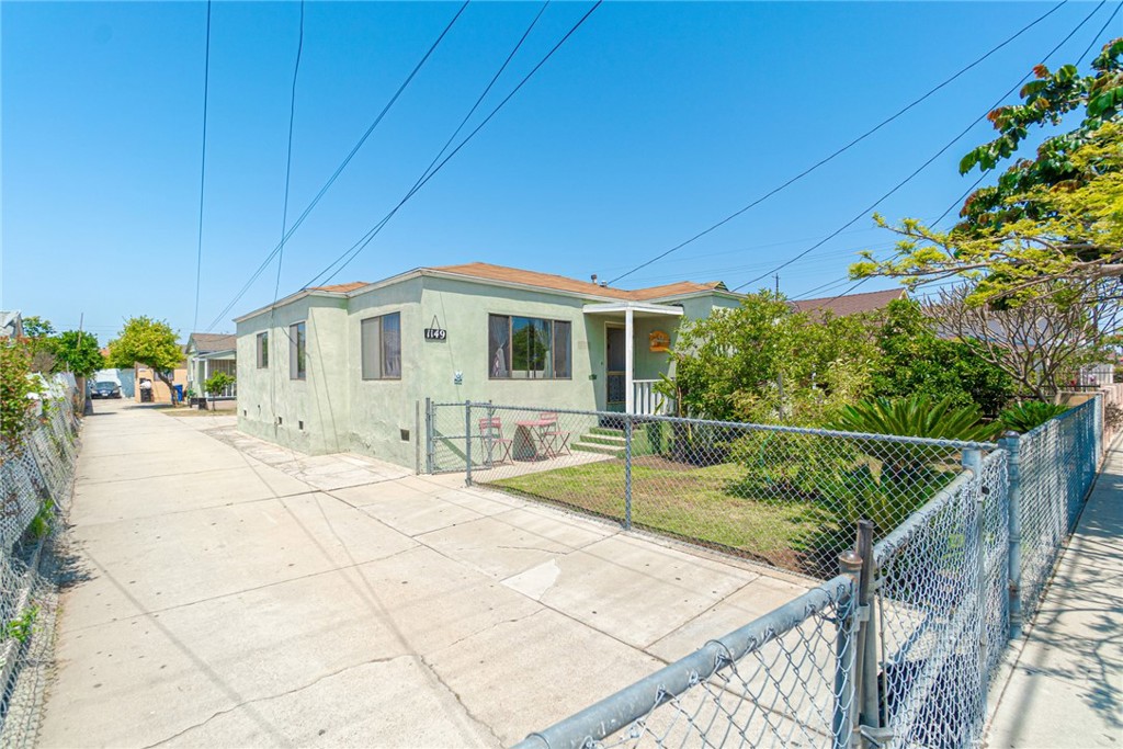 1147 Sanford Avenue, Wilmington, CA 90744