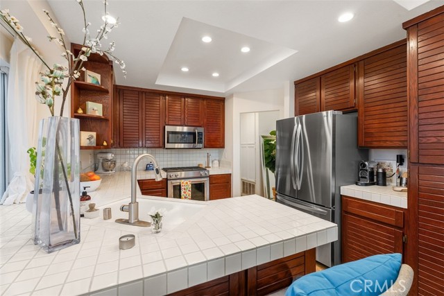 Detail Gallery Image 17 of 46 For 24 Cormorant, Newport Beach,  CA 92660 - 2 Beds | 2 Baths