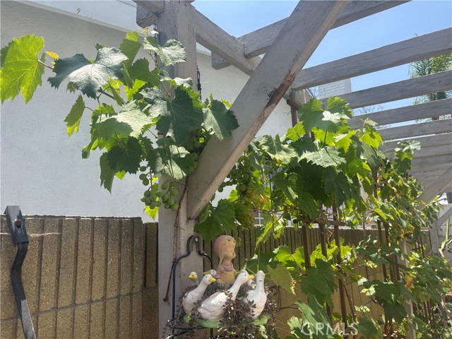 17002 Yvette Avenue, Cerritos CA: https://media.crmls.org/medias/e8ea5965-5cc1-4fde-b684-749e25fb3573.jpg