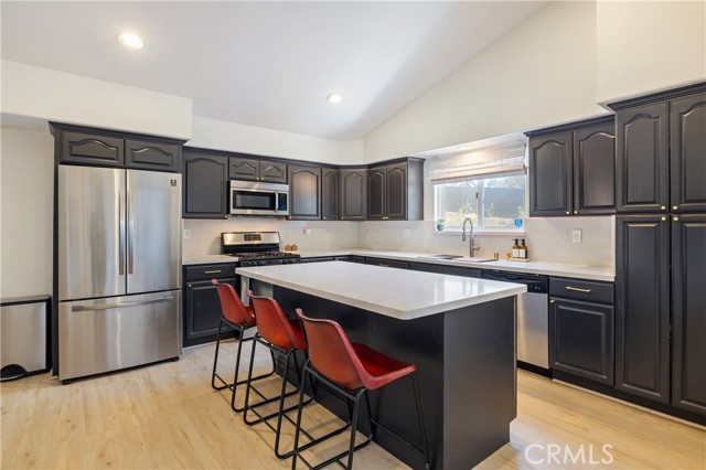 Detail Gallery Image 11 of 26 For 2620 Calle Limonero, Thousand Oaks,  CA 91360 - 3 Beds | 2 Baths