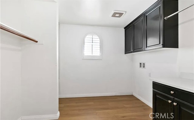 3632 S Hyche Avenue, Ontario CA: https://media.crmls.org/medias/e8eb9a61-3987-4466-8b21-dc152e9b3e9f.jpg