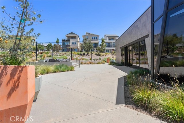 352 Merit, Irvine CA: https://media.crmls.org/medias/e8ecdc43-7aa6-4702-bb4b-5c14cd53ef8c.jpg