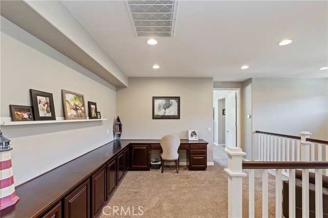 Detail Gallery Image 31 of 66 For 1431 Burnett Cir, Corona,  CA 92882 - 5 Beds | 3/1 Baths