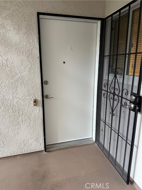 Detail Gallery Image 2 of 6 For 2290 via Puerta a,  Laguna Woods,  CA 92637 - 2 Beds | 2 Baths